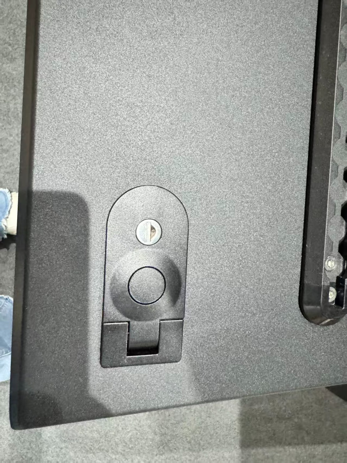 TerraRise canopy lock and latch detail